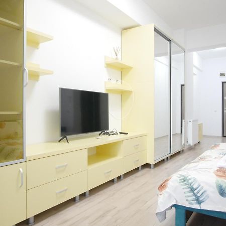Re Dowtown Apartments - Palas Mall Studio 이아시 외부 사진